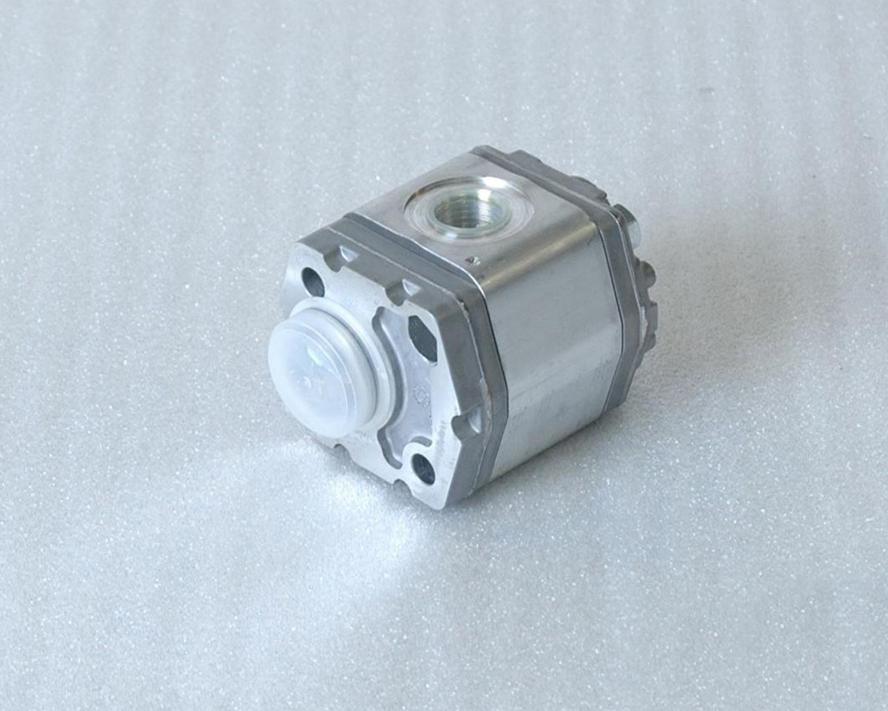 Lift table spare part - Hydraulic pump 1/2,6